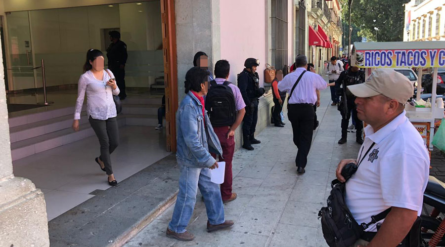 Intentan asaltar  a mujer en banco del Centro Histórico | El Imparcial de Oaxaca