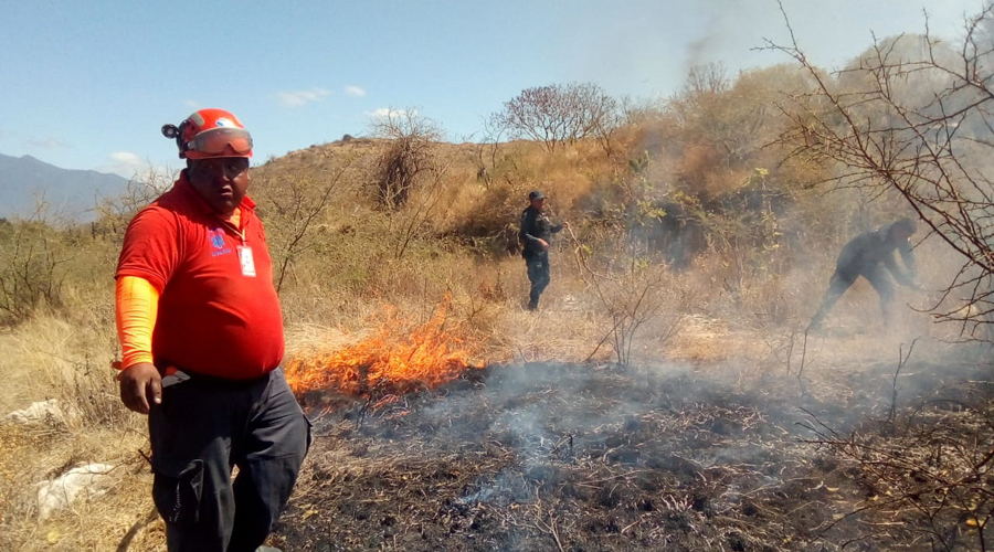 Apagan incendio en San Antonio de la Cal | El Imparcial de Oaxaca