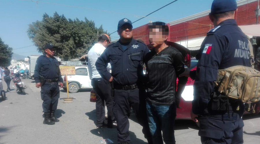 Arrestan a presunto ladrón de bolsas en el Mercado de Abasto | El Imparcial de Oaxaca