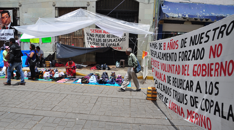 Líderes triquis convierten su condición de desplazados en una mina de oro | El Imparcial de Oaxaca