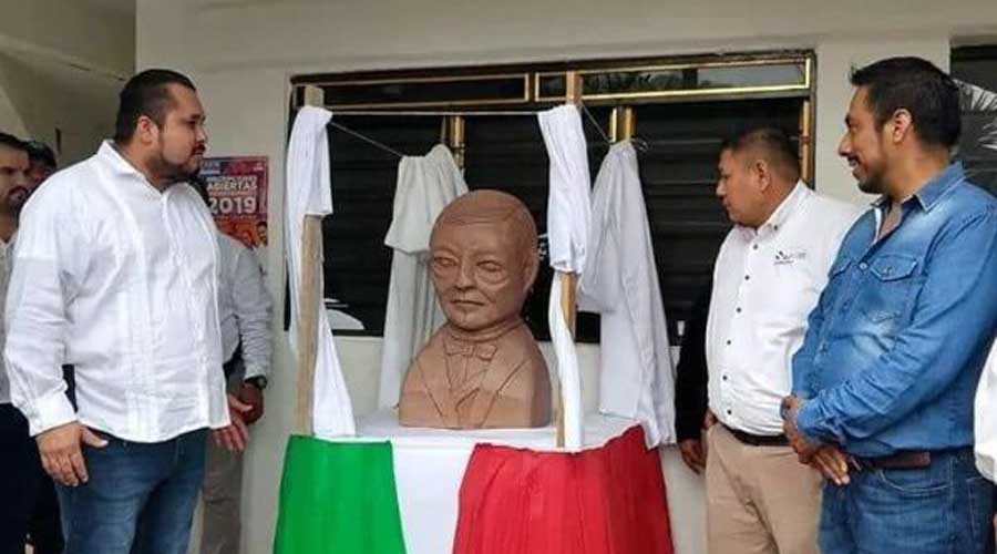 Develan polémica y vergonzosa escultura de Benito Juárez | El Imparcial de Oaxaca