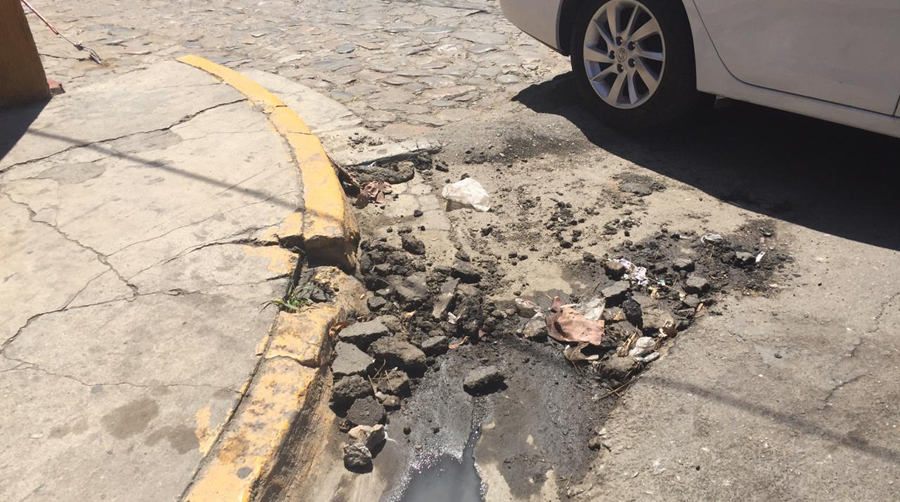 Deterioro urbano, un lastre para la movilidad peatonal de los oaxaqueños | El Imparcial de Oaxaca