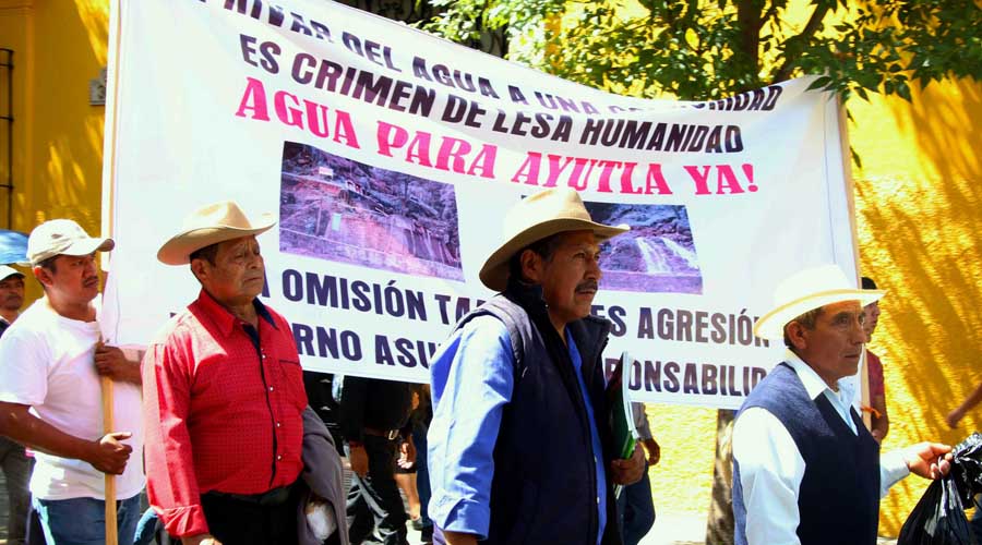 Continúa sin solución la falta de agua en Ayutla | El Imparcial de Oaxaca