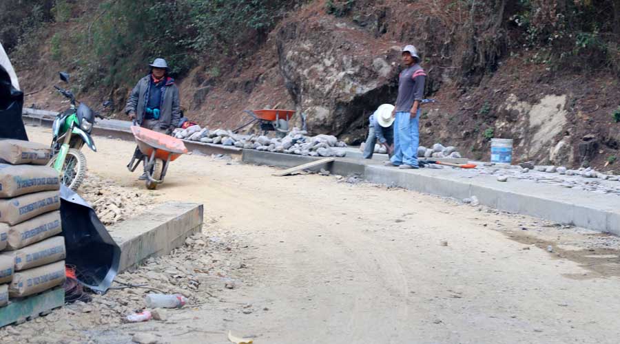 Inicia Analco Programa de Pavimentación de Caminos a Cabeceras Municipales | El Imparcial de Oaxaca