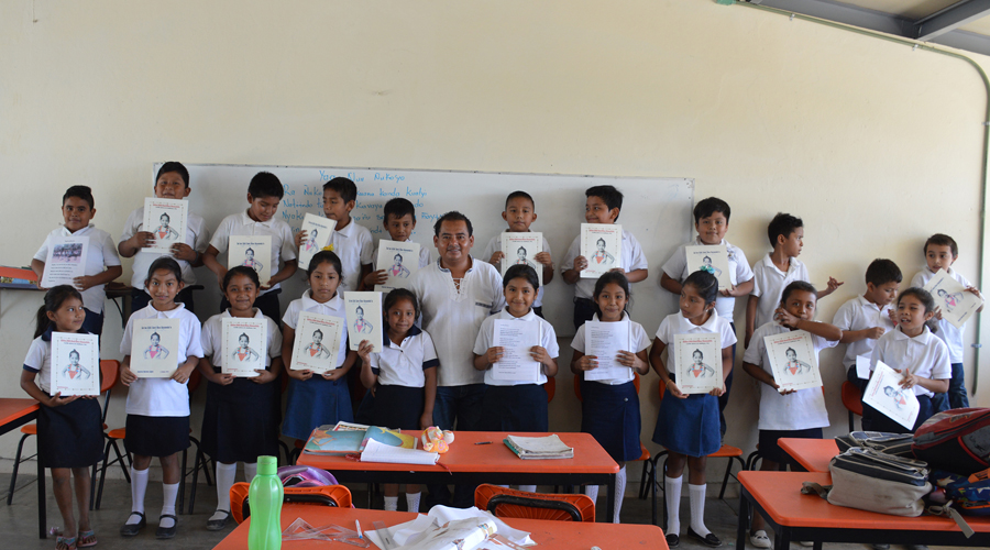 Escuelas bilingües, claves para preservar el mixteco