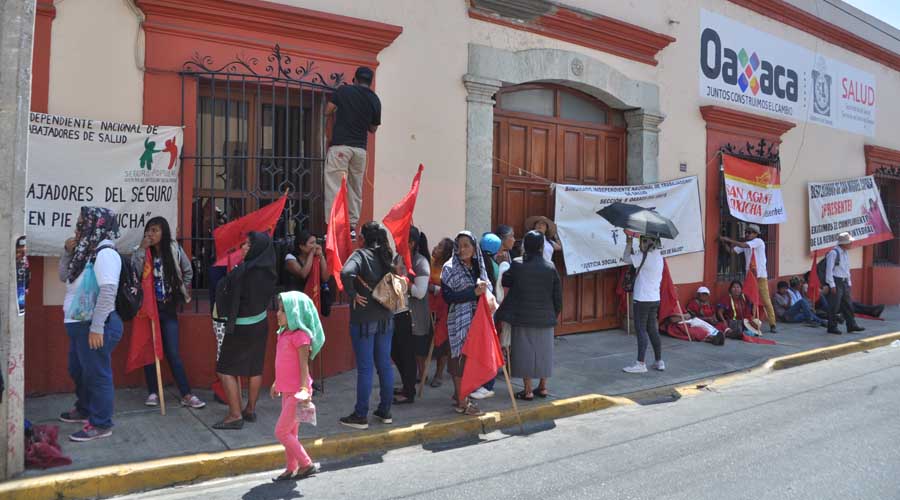 Sol Rojo desquicia el Centro Histórico con bloqueos | El Imparcial de Oaxaca