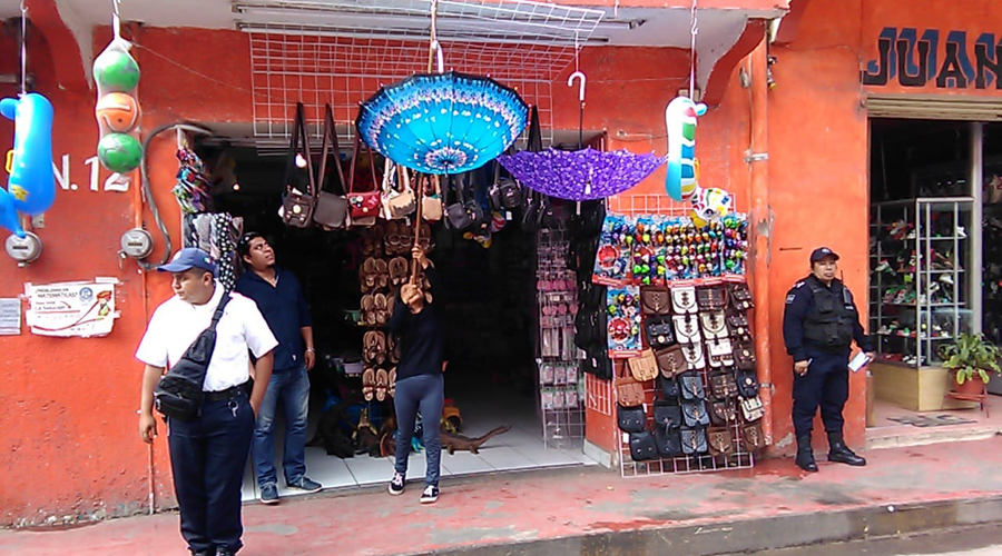 Inician desalojo en banquetas  del centro de Huajuapan de León, Oaxaca | El Imparcial de Oaxaca