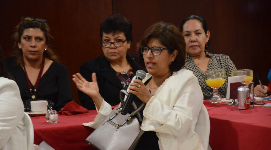 El Club Rotario Guelaguetza organizó una charla como parte de las actividades por el Día de la Mujer