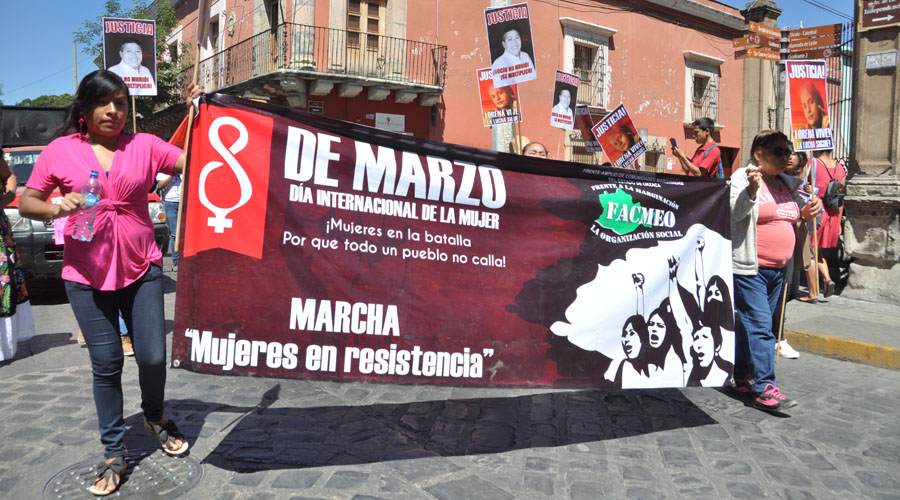 Marchan activistas en conmemoración del Día de la Mujer en Oaxaca | El Imparcial de Oaxaca