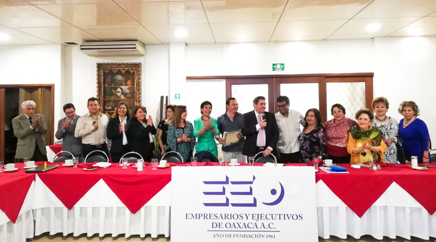 Sesión  ordinaria de los Empresarios y Ejecutivos de Oaxaca A.C.