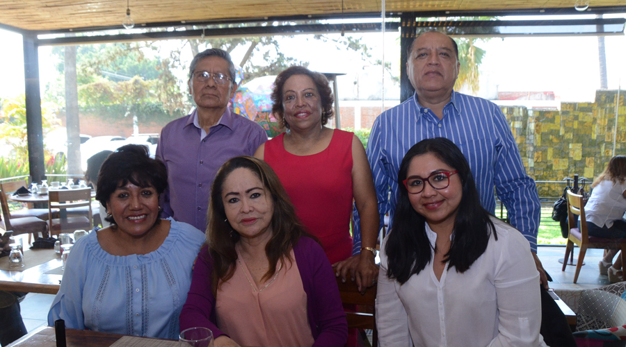 Buenos deseos  para María
