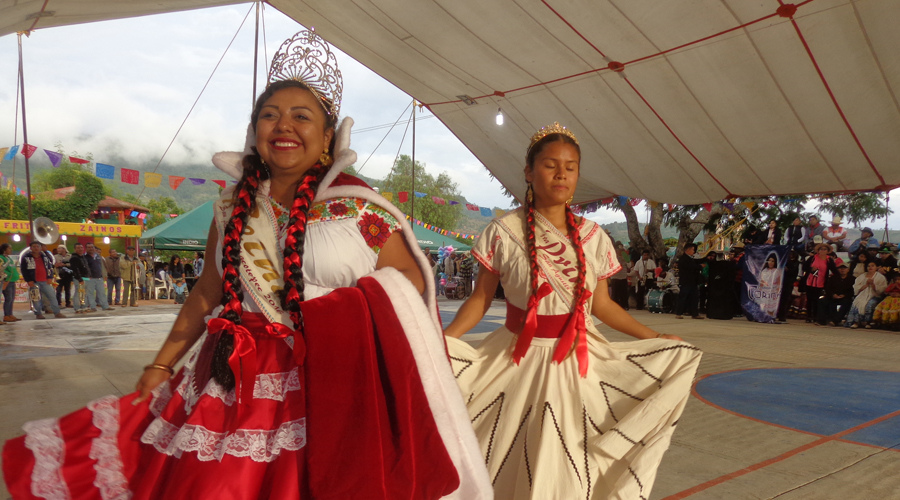 Santa Cruz Itundujia conjunta expresiones en viernes de Cuaresma