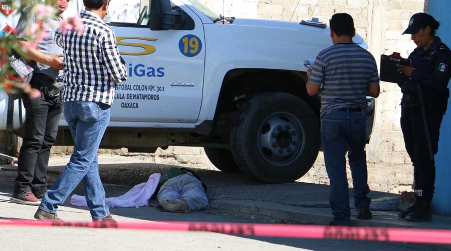 Camión de gas atropella a hombre en San Antonio de la Cal | El Imparcial de Oaxaca