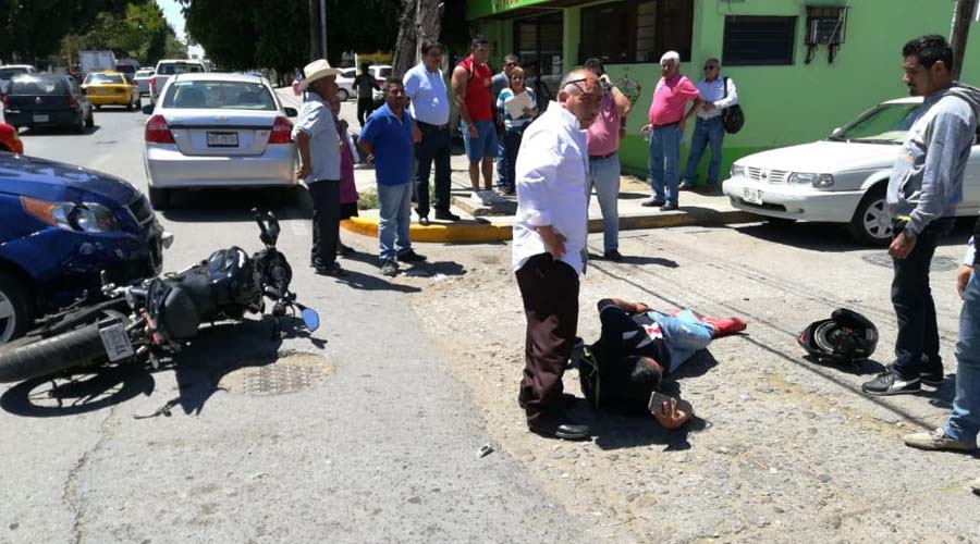 Atropellan a motociclista en Avenida Universidad | El Imparcial de Oaxaca