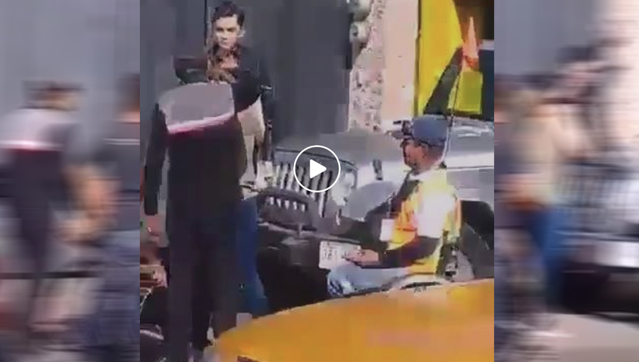 Video: Adolescente golpea a auxiliar vial en silla de ruedas | El Imparcial de Oaxaca