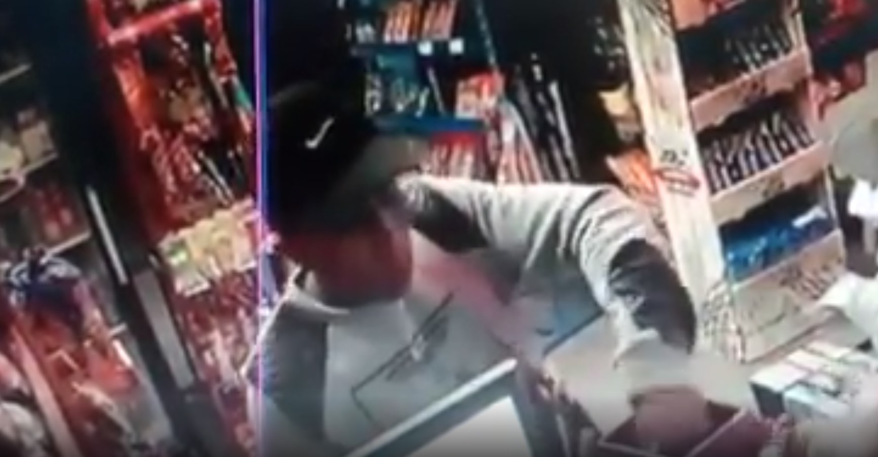 Video: Graban asalto en una tienda en Centro Histórico de Oaxaca | El Imparcial de Oaxaca