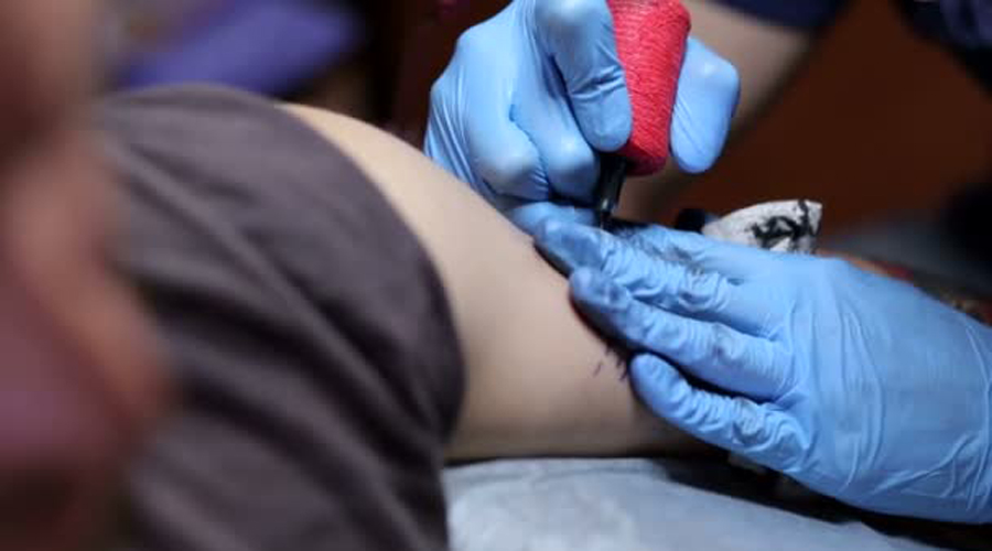 Experto habla sobre riesgos reales al hacerte un tatuaje | El Imparcial de Oaxaca