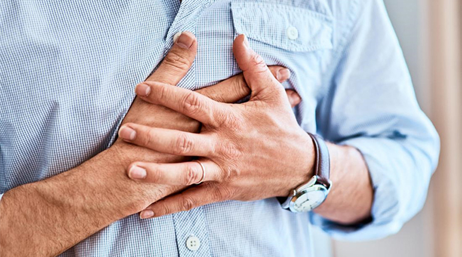 Dolor en el pecho no es el primer síntoma de infarto
