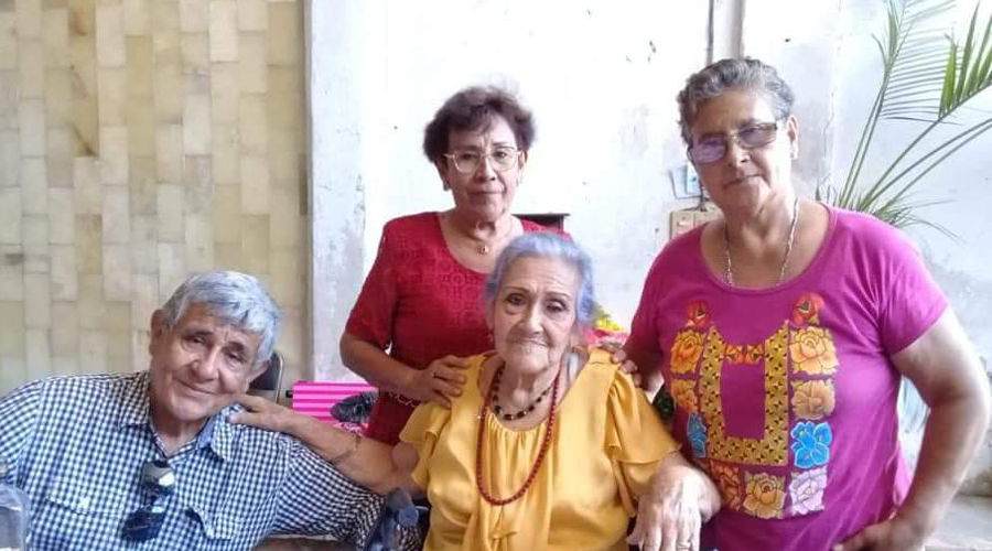 Doña Herlinda cumplió 78 años | El Imparcial de Oaxaca