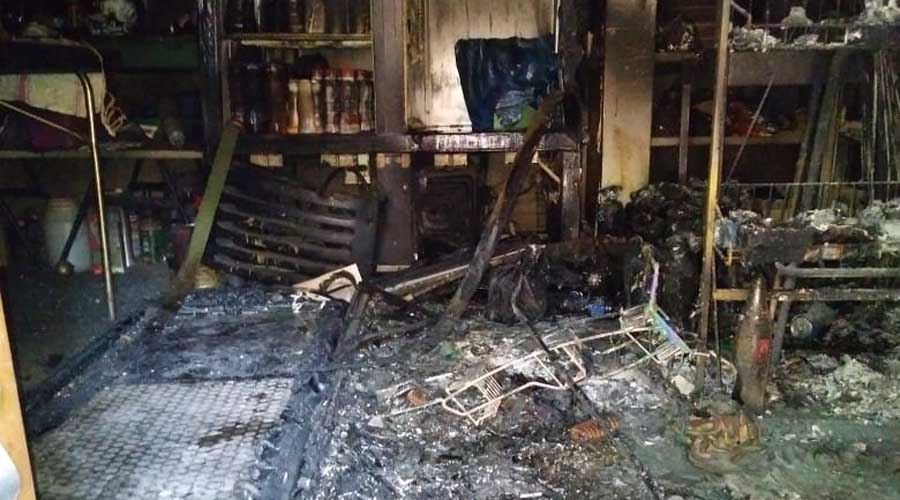 Se incendia cafetería  de COBAO en Huajuapan | El Imparcial de Oaxaca