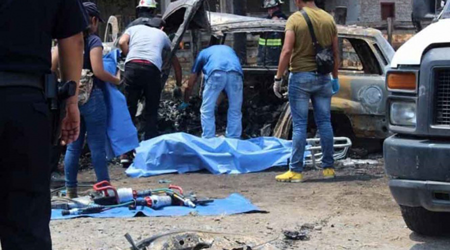 Mueren cinco personas calcinadas tras choque de dos camionetas | El Imparcial de Oaxaca