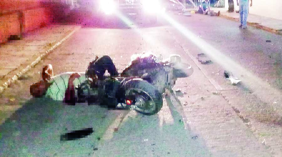 Chocan dos motociclistas de frente en Ejutla de Crespo | El Imparcial de Oaxaca