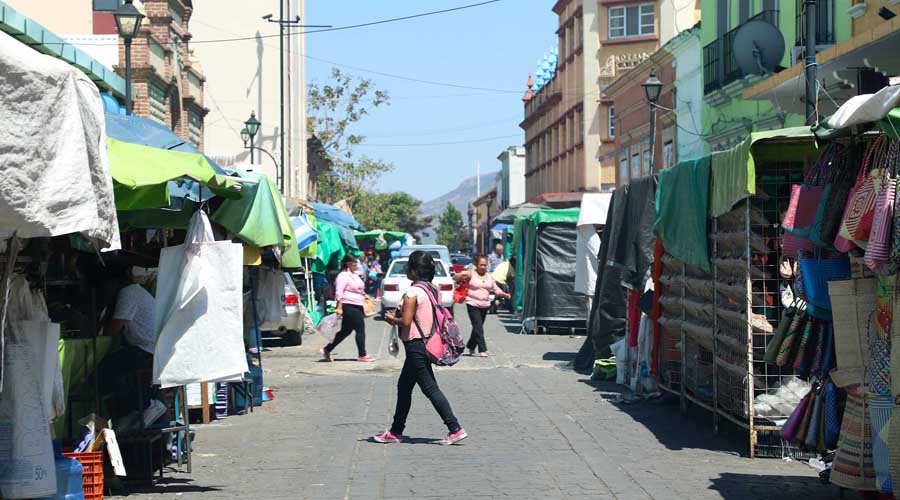 Ambulantes de Oaxaca podrían  provocar más cierres de  negocios