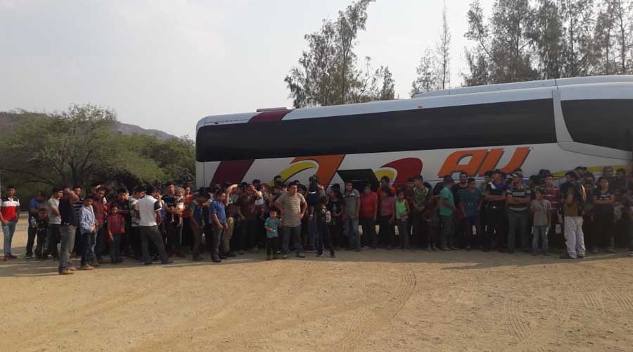 Aseguran a 149 migrantes en Teotitlán de Flores Magón | El Imparcial de Oaxaca