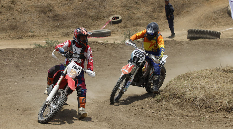 Corren tercera fecha de Enduro en Oaxaca