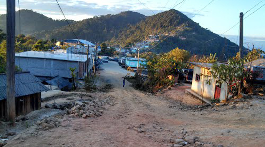 Caminos pavimentados,  exigencia de Santa  Cruz Itundujia | El Imparcial de Oaxaca