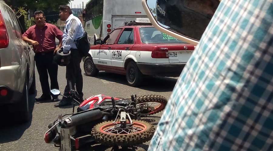 Se lesiona motociclista en Boulevard Eduardo Vasconcelos | El Imparcial de Oaxaca