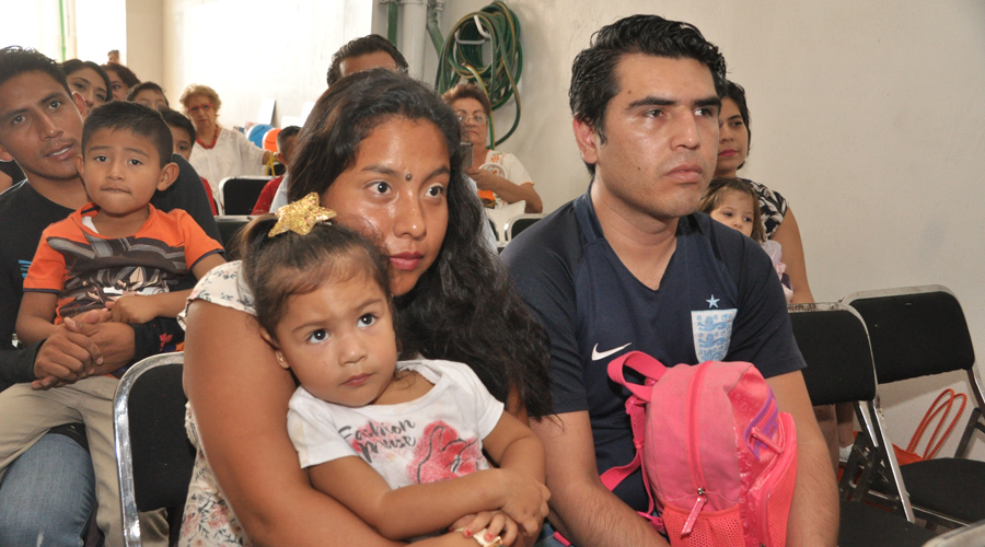 Festeja  El Imparcial de Oaxaca  el Día del Niño