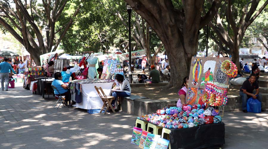Regresan ambulantes al centro de la ciudad de Oaxaca