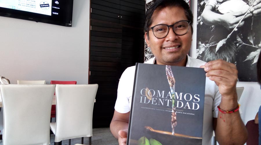 La cocina tacuate  “se sirve” en un libro