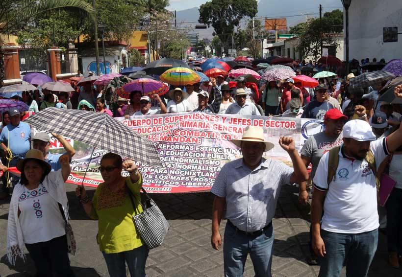Asegura la CNTE que la “nueva mafia del poder” aprobó la reforma educativa | El Imparcial de Oaxaca