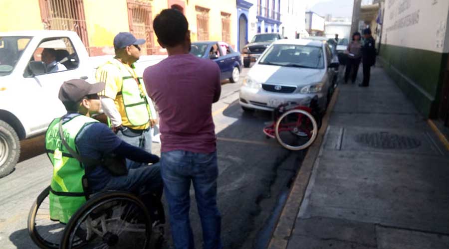 Piden respeto a espacios para personas con discapacidad de Oaxaca