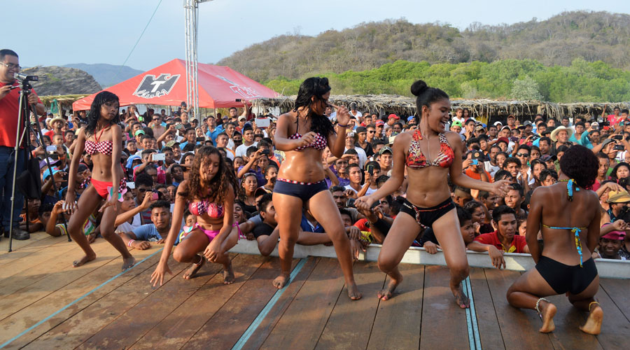 Preparan concurso de Chica Bikini en playa La Tuza de Jamiltepec