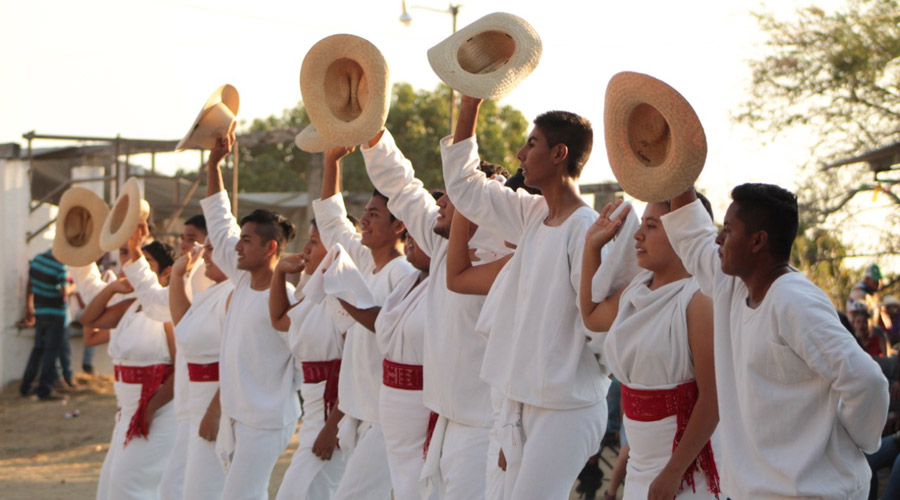 Productores realizan actividades para conmemorar 1662 aniversario de Tututepec