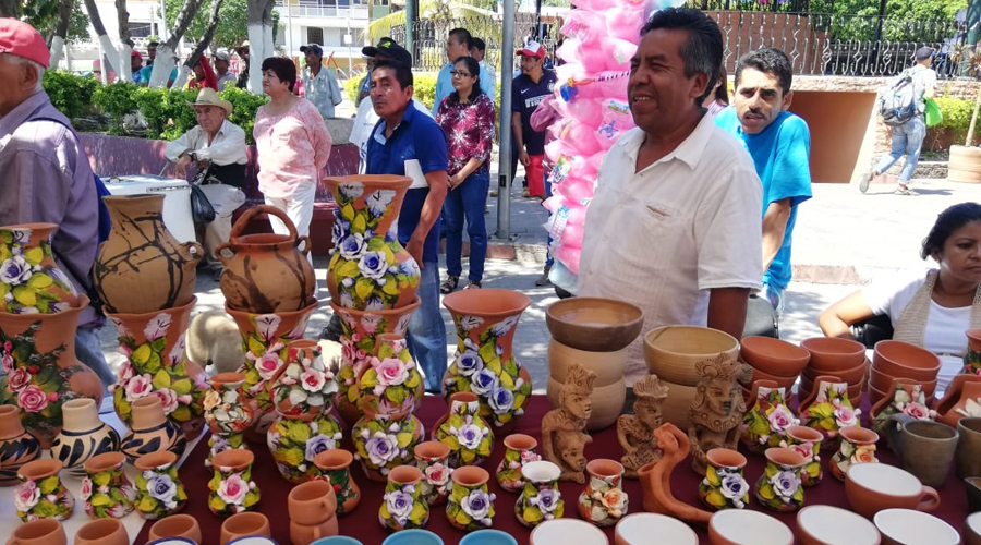 Productores y artesanos de la Costa, aliados en plazas culturales y turísticas | El Imparcial de Oaxaca