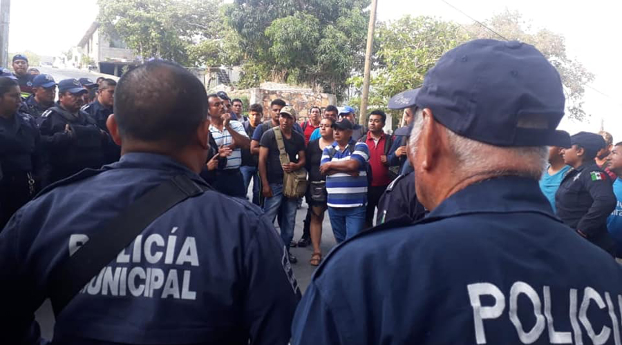 Resolverán las demandas  de policías municipales de Salina Cruz | El Imparcial de Oaxaca