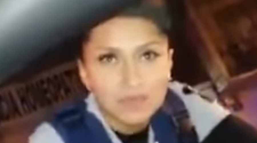 Video: Lanza piropo a policía para librar el alcoholímetro