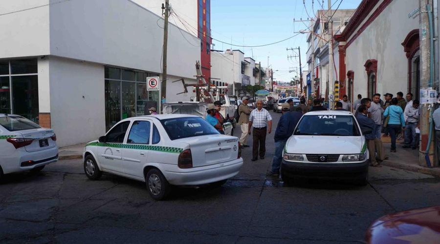 Sitios de taxis piratas en la Mixteca,  reflejo de la inseguridad | El Imparcial de Oaxaca