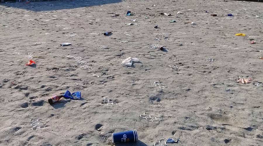 Vacacionistas dejan basura en las playas del Istmo