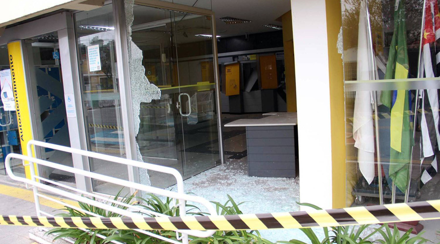 Intento de asalto en banco de Brasil deja 10 muertos | El Imparcial de Oaxaca