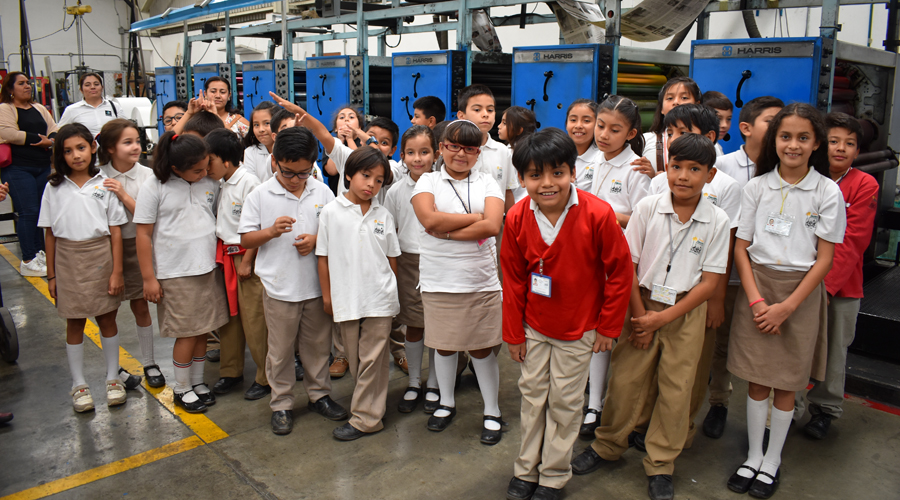 Alumnos de la primaria Alecrim visitaron las instalaciones de El Mejor Diario de Oaxaca