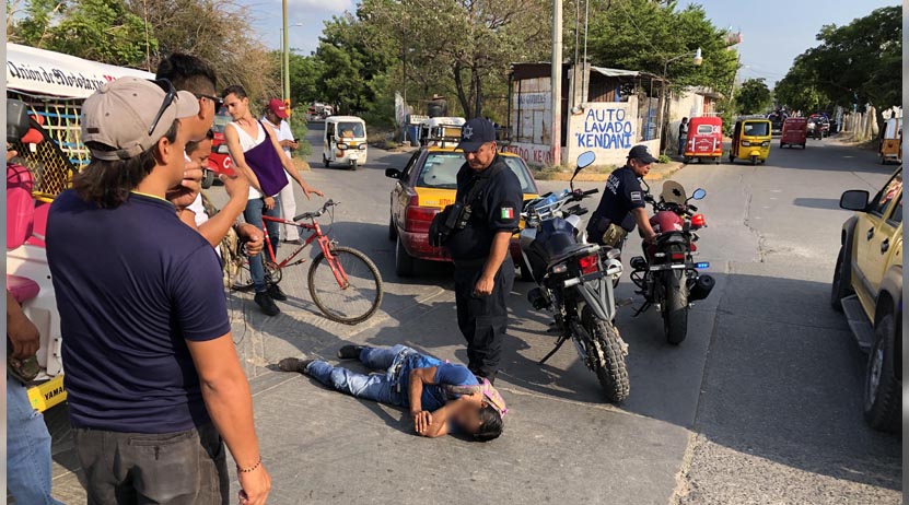 Taxista atropella a ebrio sujeto en Juchitán, Oaxaca | El Imparcial de Oaxaca