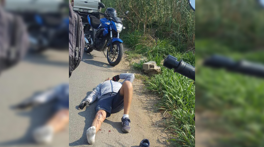 Se lesiona motociclista al derrapar en riberas del río Salado | El Imparcial de Oaxaca