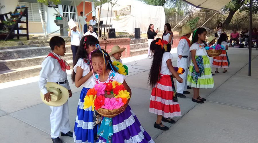 Aumenta el ingreso de  niños con discapacidad en escuelas de la Mixteca