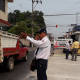 Reparan losas en calles de Tuxtepec