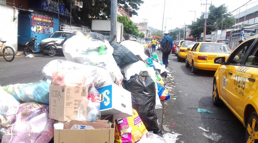 Dunas de basura cubren las calles de Salina Cruz | El Imparcial de Oaxaca